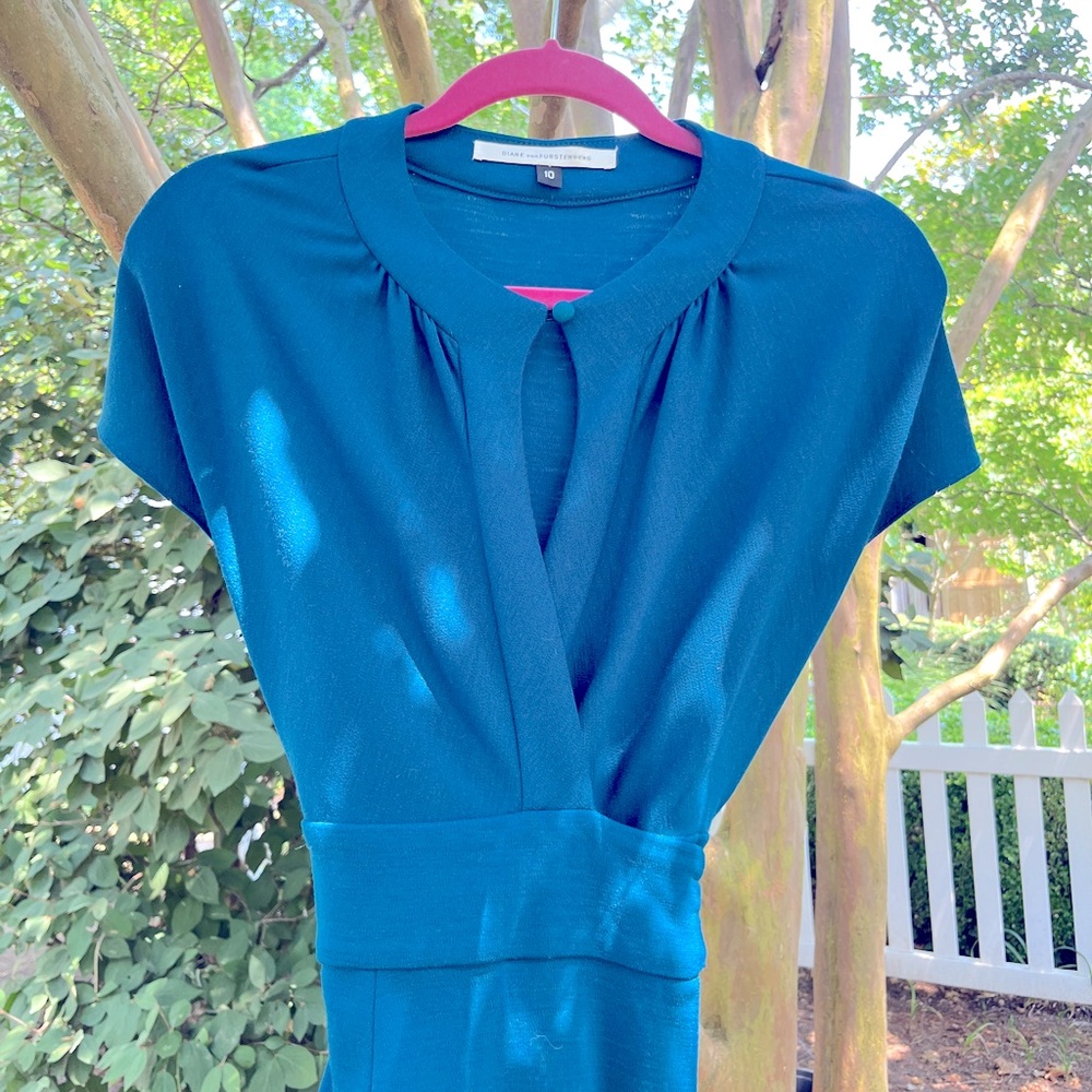 Diane Von Furstenberg vintage teal dress